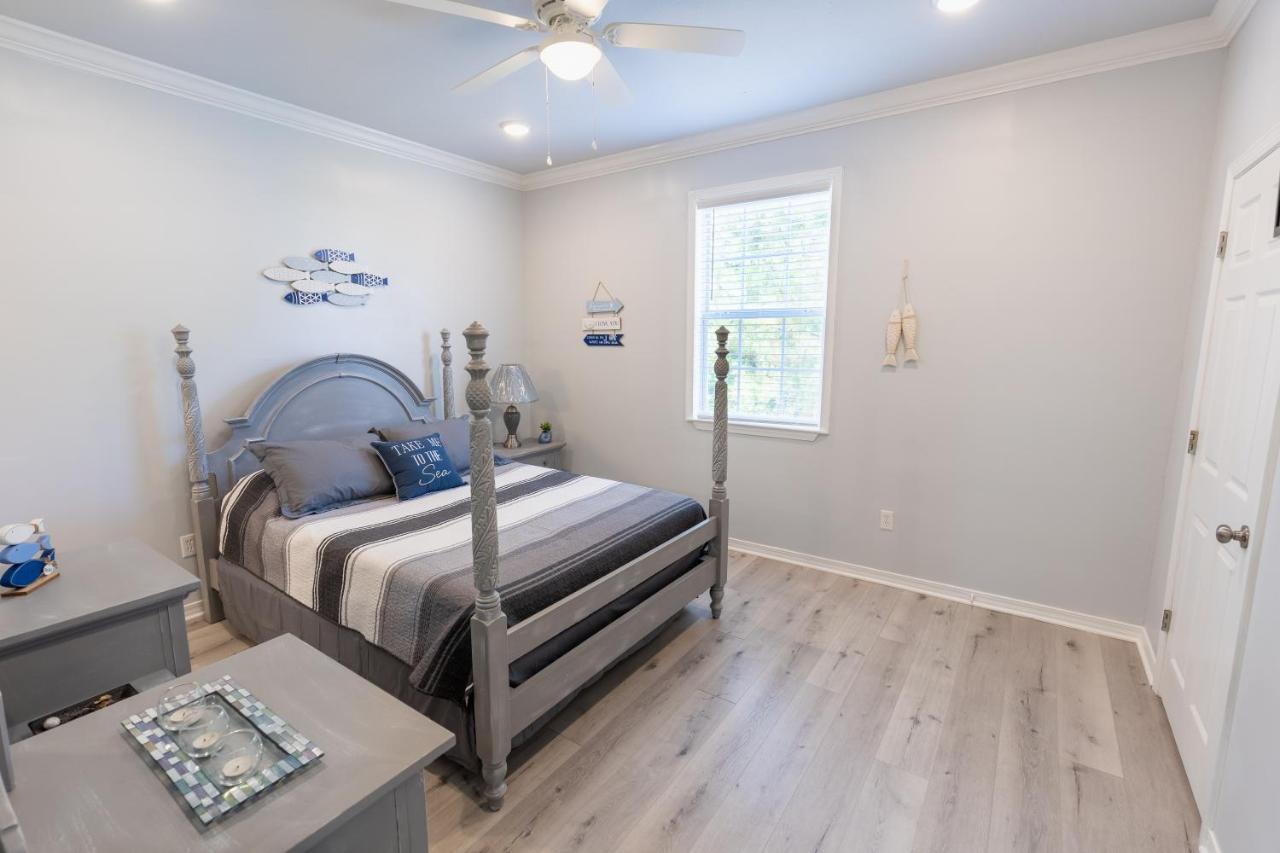 Cozy Cottage Surrounded By Fun Pass Christian Εξωτερικό φωτογραφία